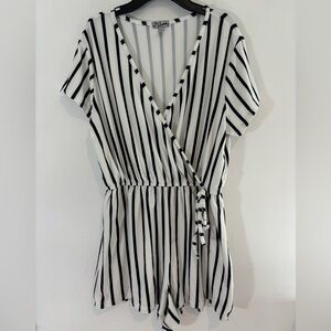 JforJustify Women’s Large Romper White and Navy Blue Stripes Casual VNeck Summer